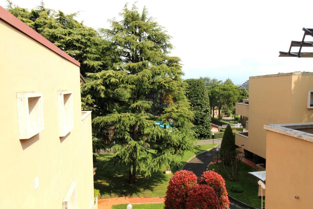 Appartamenti La Madonnina Peschiera del Garda Exteriör bild