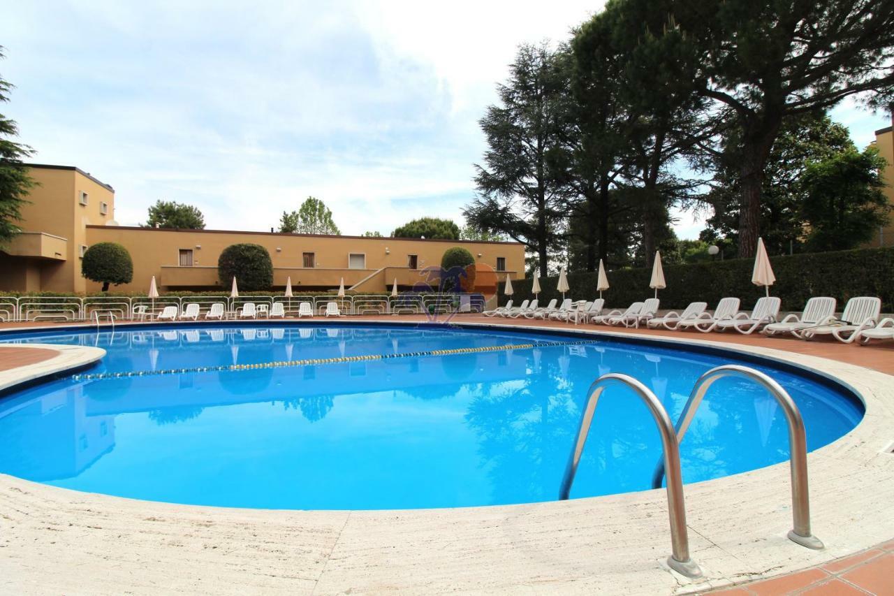 Appartamenti La Madonnina Peschiera del Garda Exteriör bild